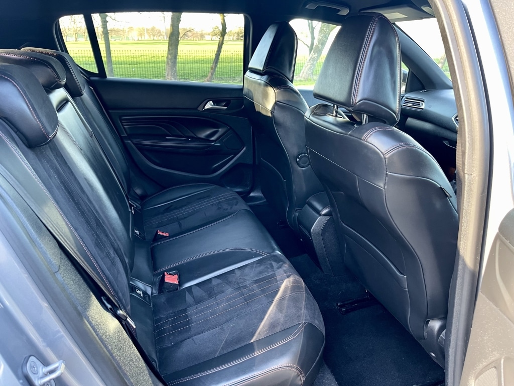 Used Peugeot 308 2016 for sale - 77736101: Photo 13