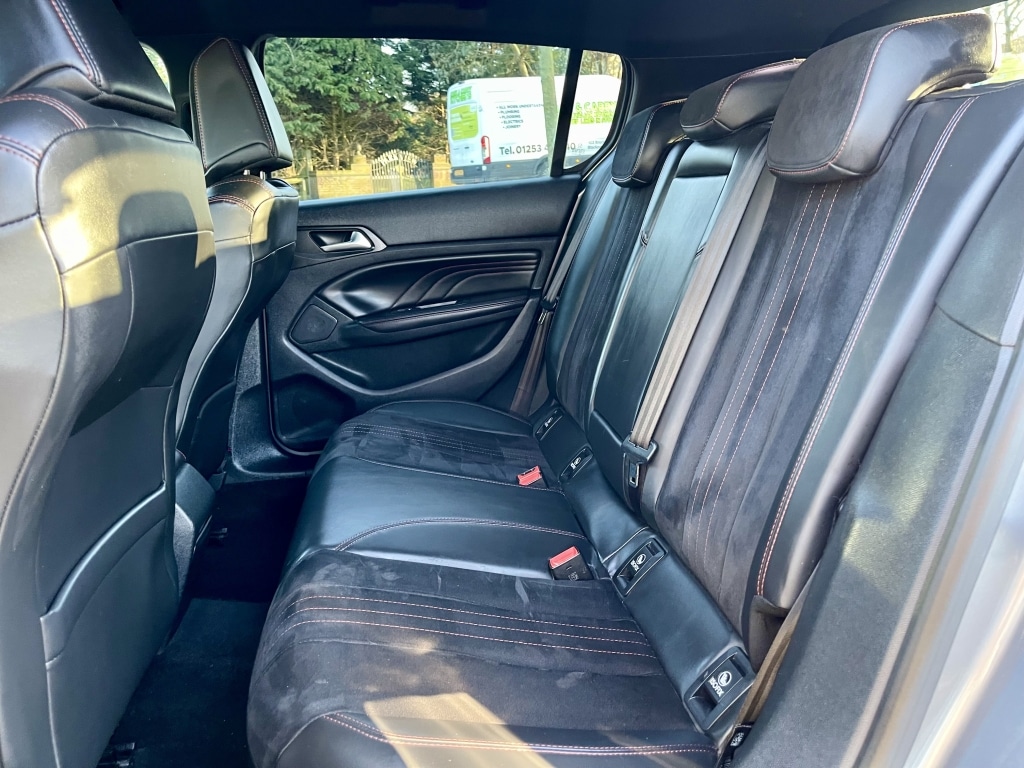 Used Peugeot 308 2016 for sale - 77736101: Photo 14