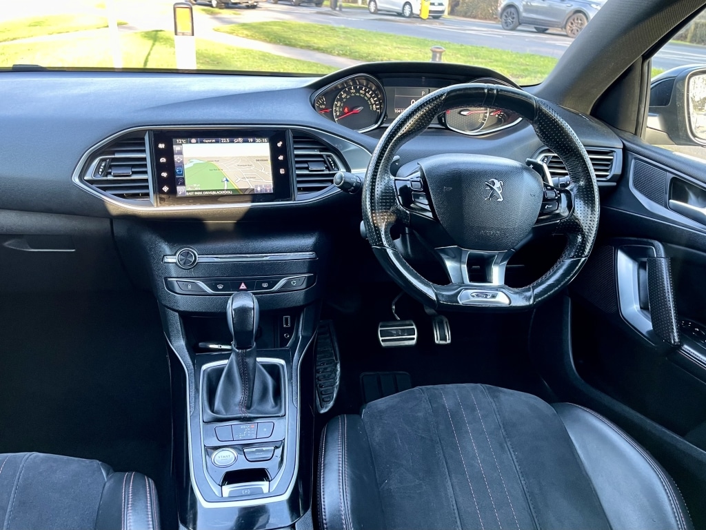 Used Peugeot 308 2016 for sale - 77736101: Photo 15