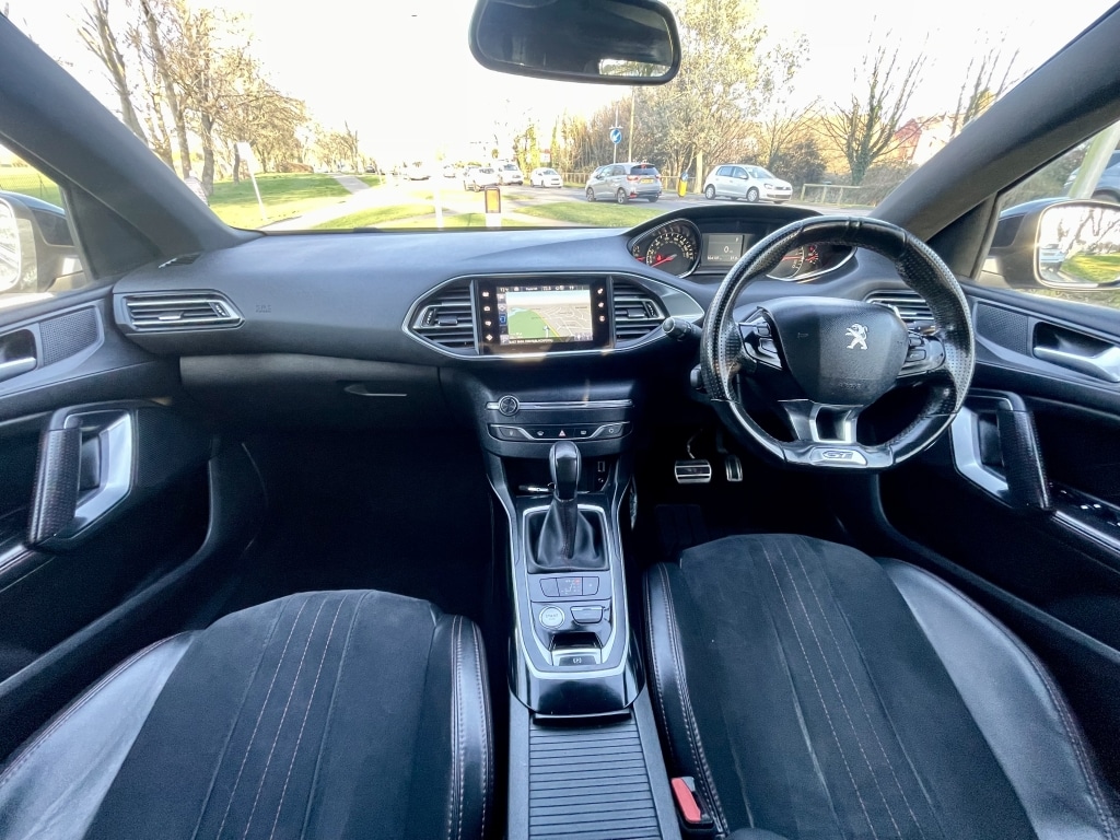 Used Peugeot 308 2016 for sale - 77736101: Photo 16