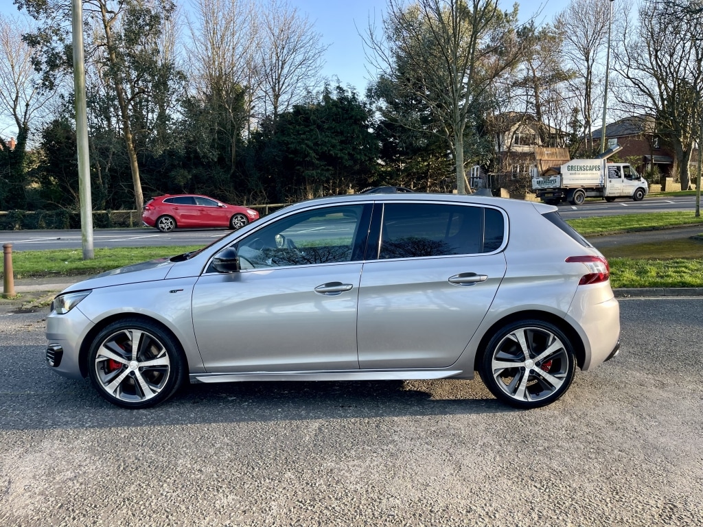 Used Peugeot 308 2016 for sale - 77736101: Photo 6
