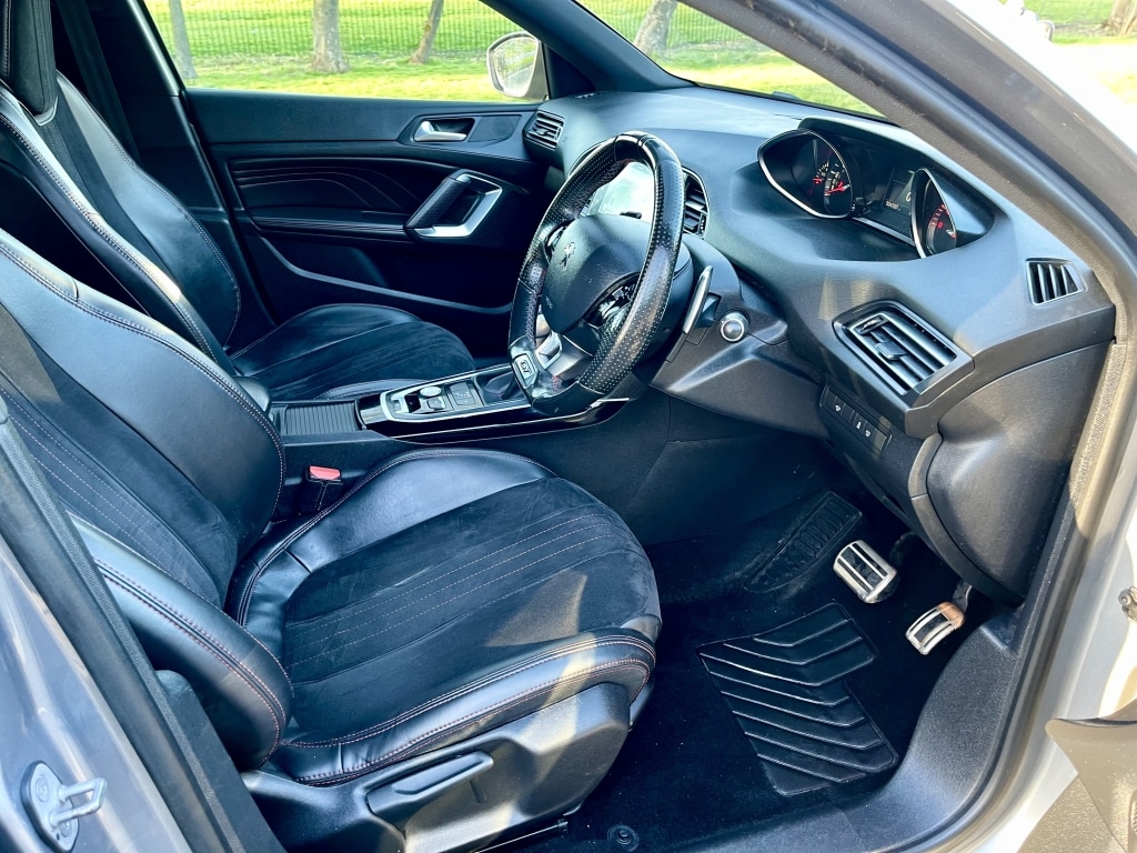 Used Peugeot 308 2016 for sale - 77736101: Photo 9