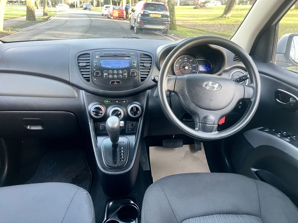 Used Hyundai i10 2013 for sale - 77129820: Photo 8