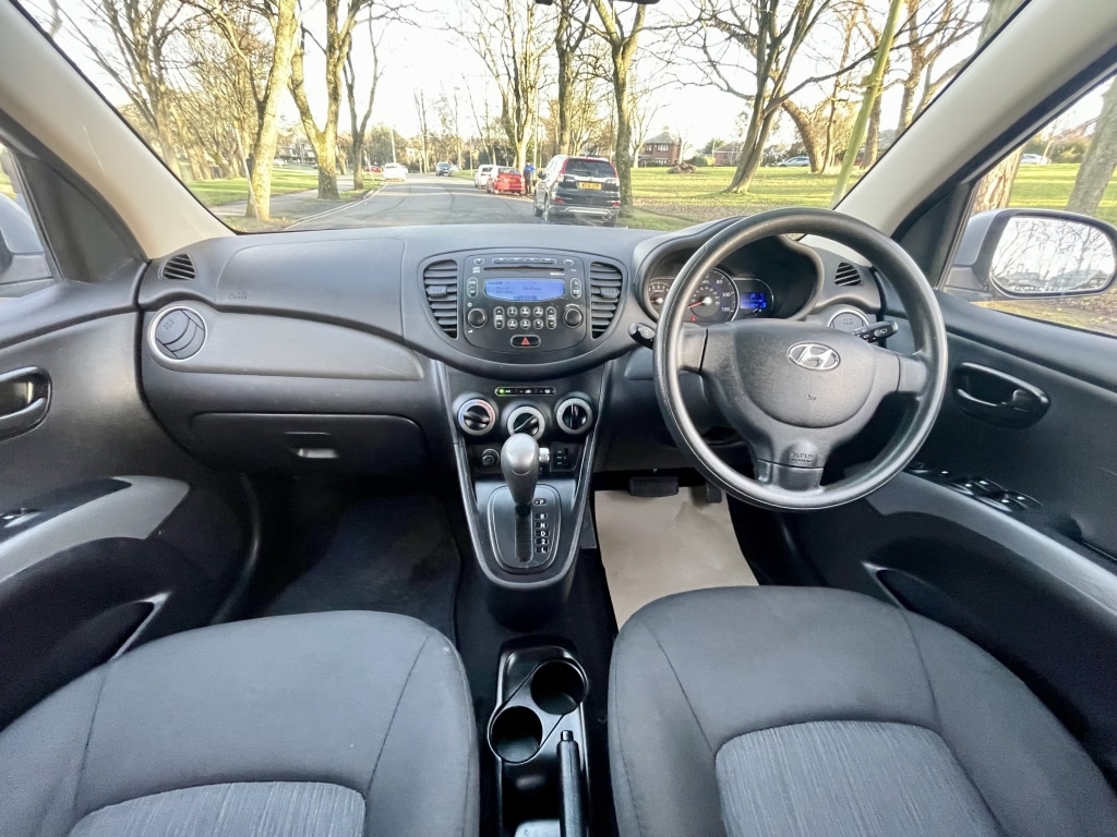 Used Hyundai i10 2013 for sale - 77129820: Photo 9