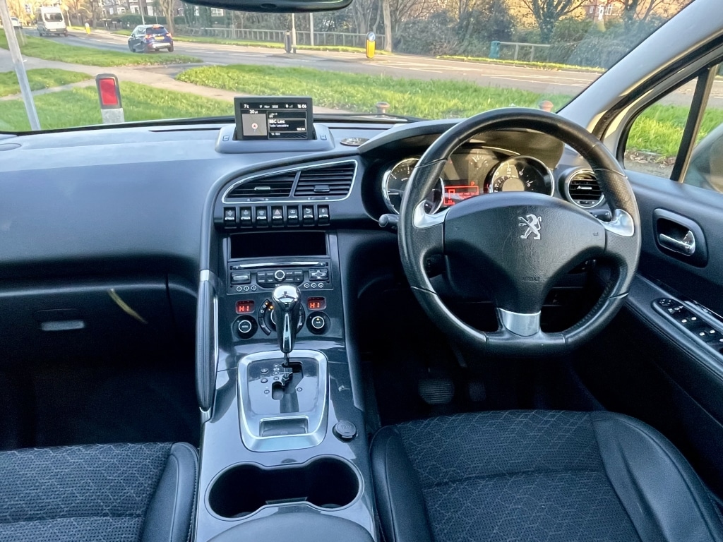 Used Peugeot 3008 2016 for sale - 76770235: Photo 13