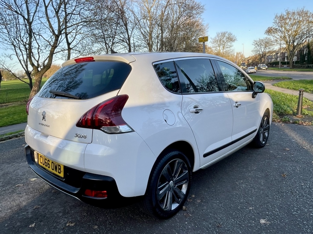 Used Peugeot 3008 2016 for sale - 76770235: Photo 5