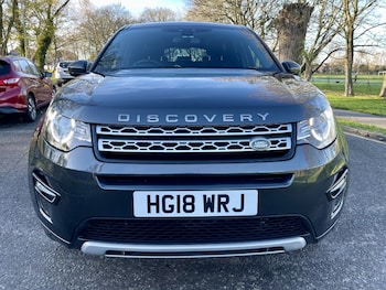 Used Land Rover Discovery Sport 2018 for sale - 76687515: Photo