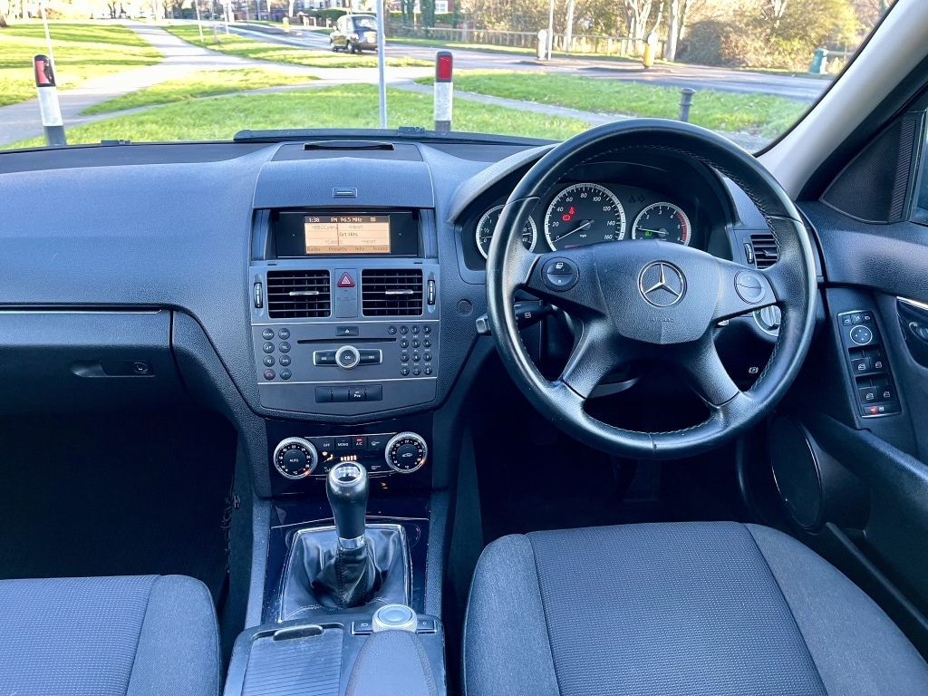 Used Mercedes-Benz C Class 2010 for sale - 77094700: Photo 10