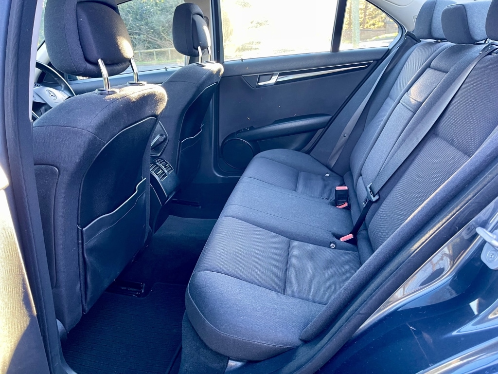 Used Mercedes-Benz C Class 2010 for sale - 77094700: Photo 9