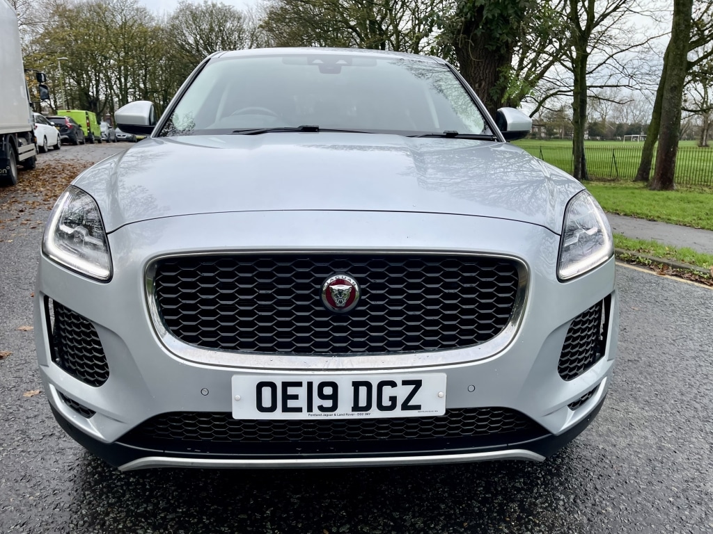Used Jaguar E-Pace 2019 for sale - 76600187: Photo 2