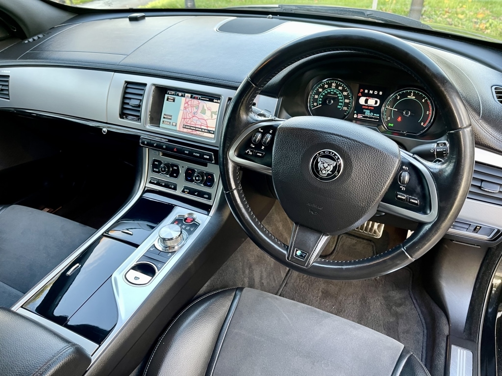 Used Jaguar XF 2013 for sale - 76625027: Photo 15