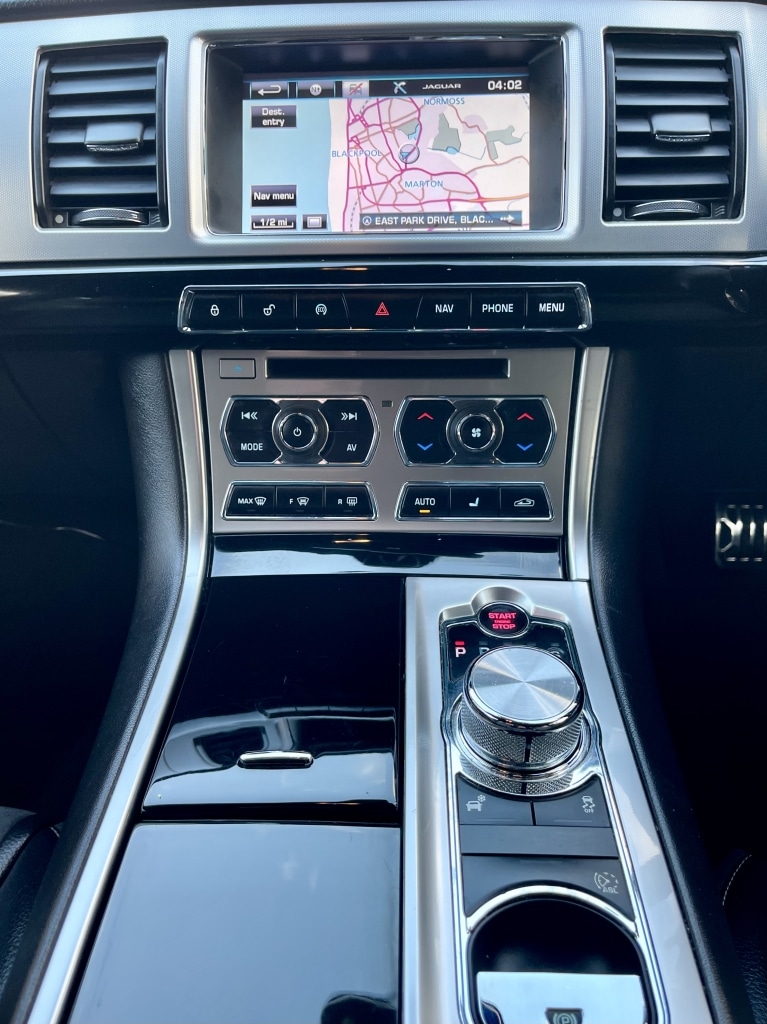 Used Jaguar XF 2013 for sale - 76625027: Photo 18