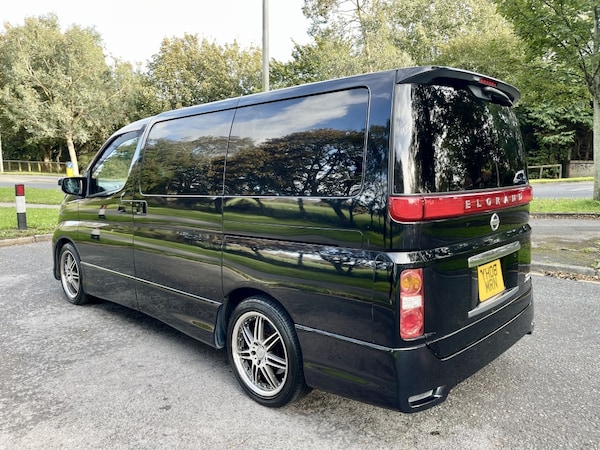 Used Nissan Elgrand 2008 for sale - 76218650: Photo 5