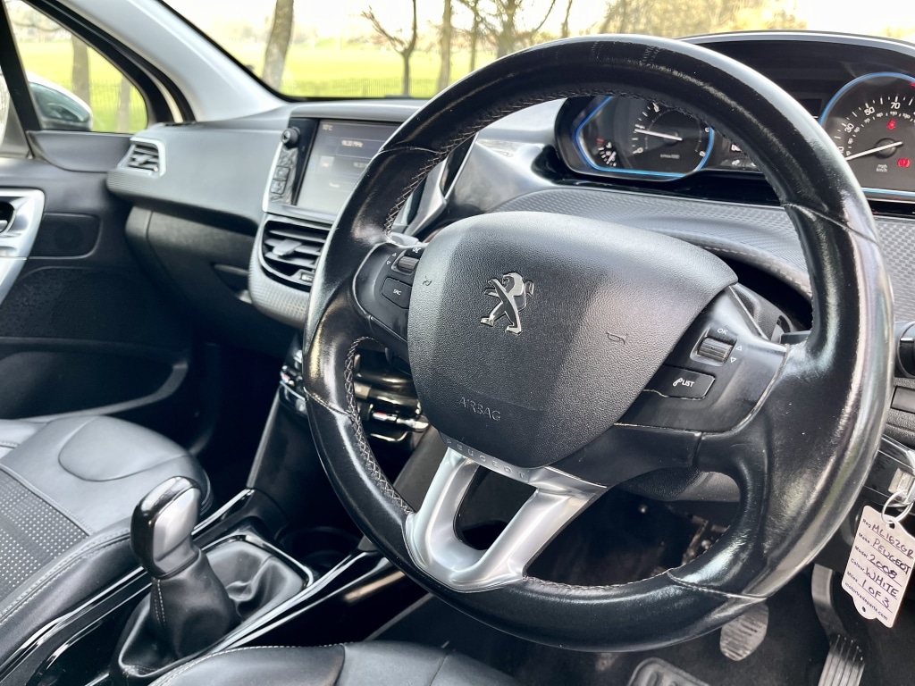 Used Peugeot 2008 2016 for sale - 77977346: Photo 16