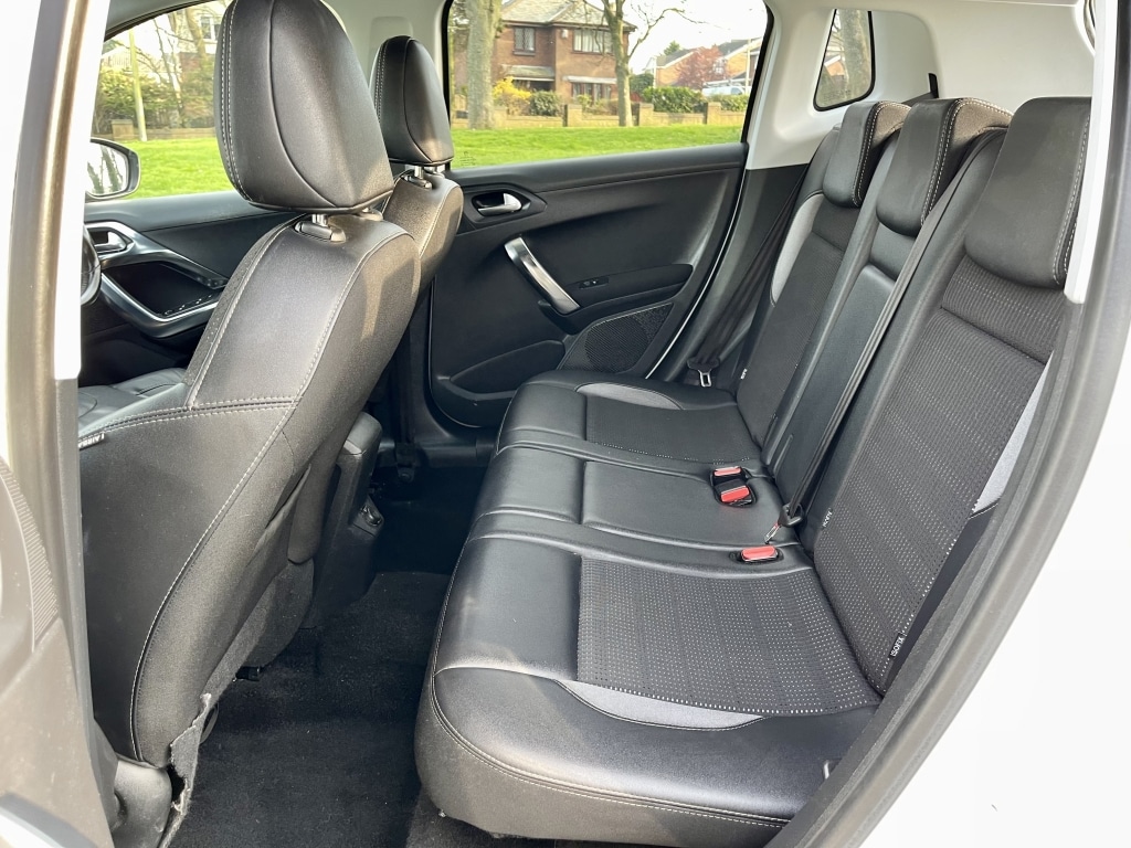 Used Peugeot 2008 2016 for sale - 77977346: Photo 9