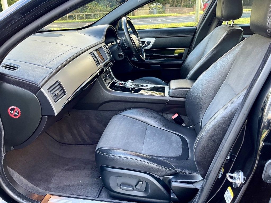 Used Jaguar XF 2013 for sale - 76846141: Photo 10