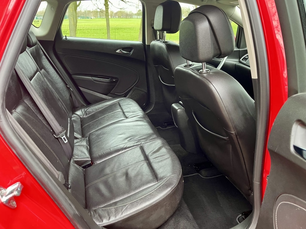 Used Vauxhall Astra 2014 for sale - 77669251: Photo 11