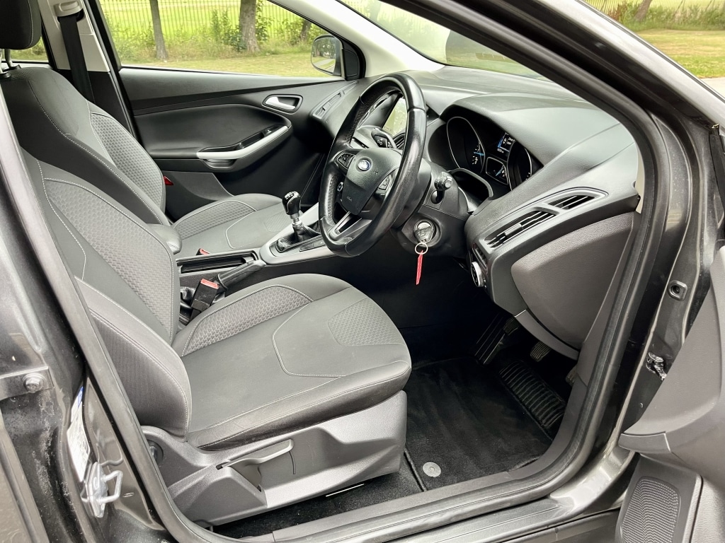 Used Ford Focus 2017 for sale - 76699674: Photo 12