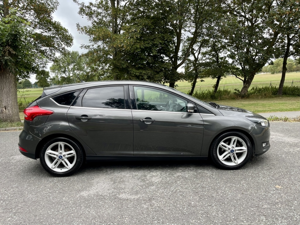 Used Ford Focus 2017 for sale - 76699674: Photo 5