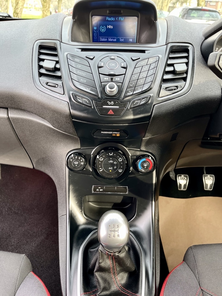 Used Ford Fiesta 2016 for sale - 77968940: Photo 15