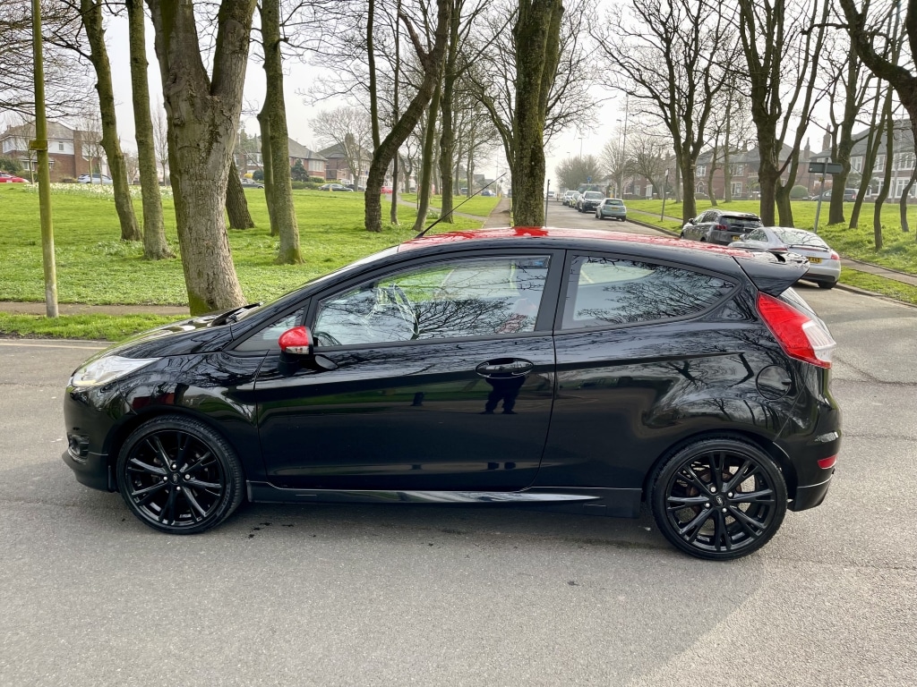 Used Ford Fiesta 2016 for sale - 77968940: Photo 8