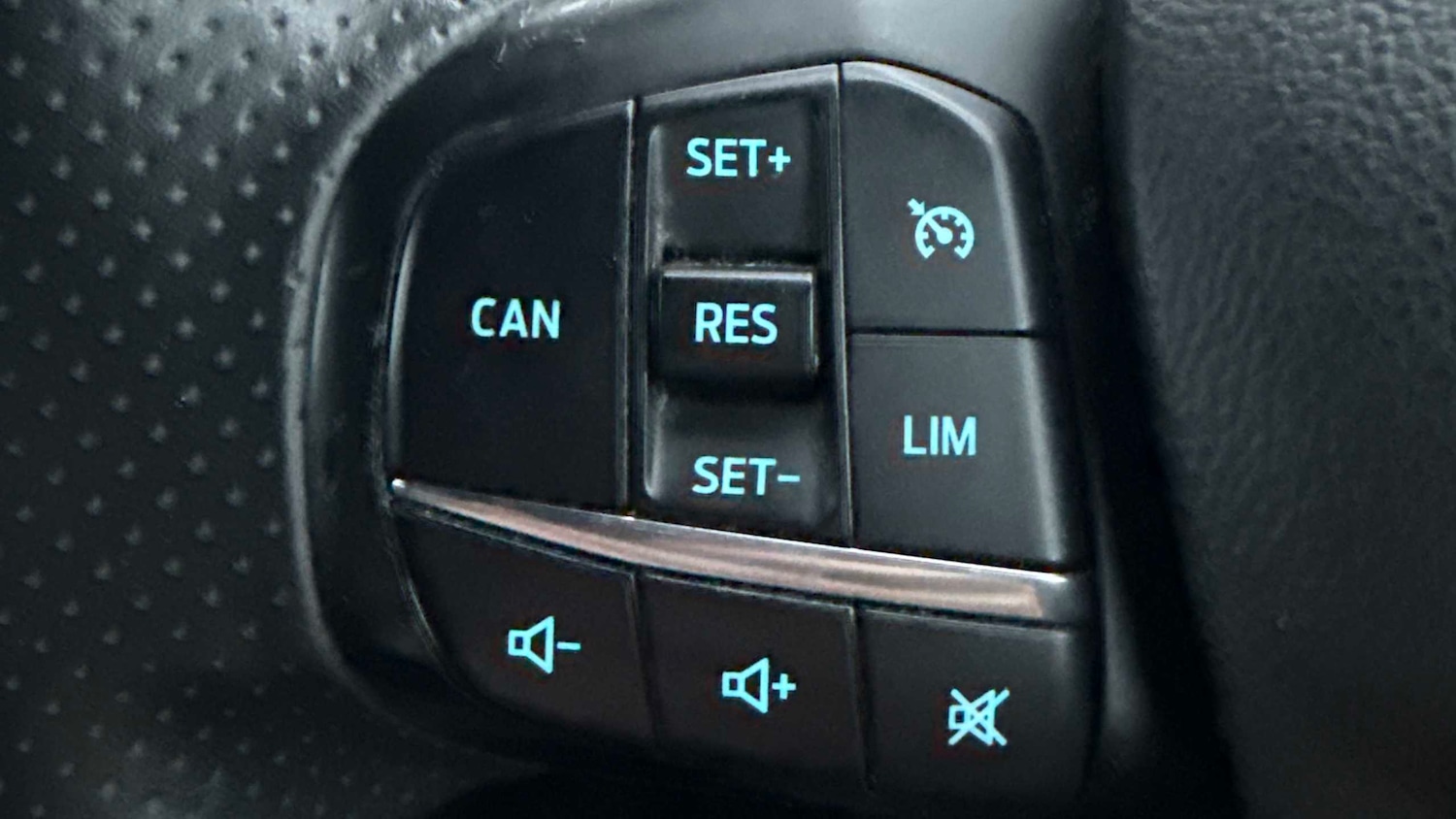 Used Ford Focus 2020 for sale - 76827715: Photo 15