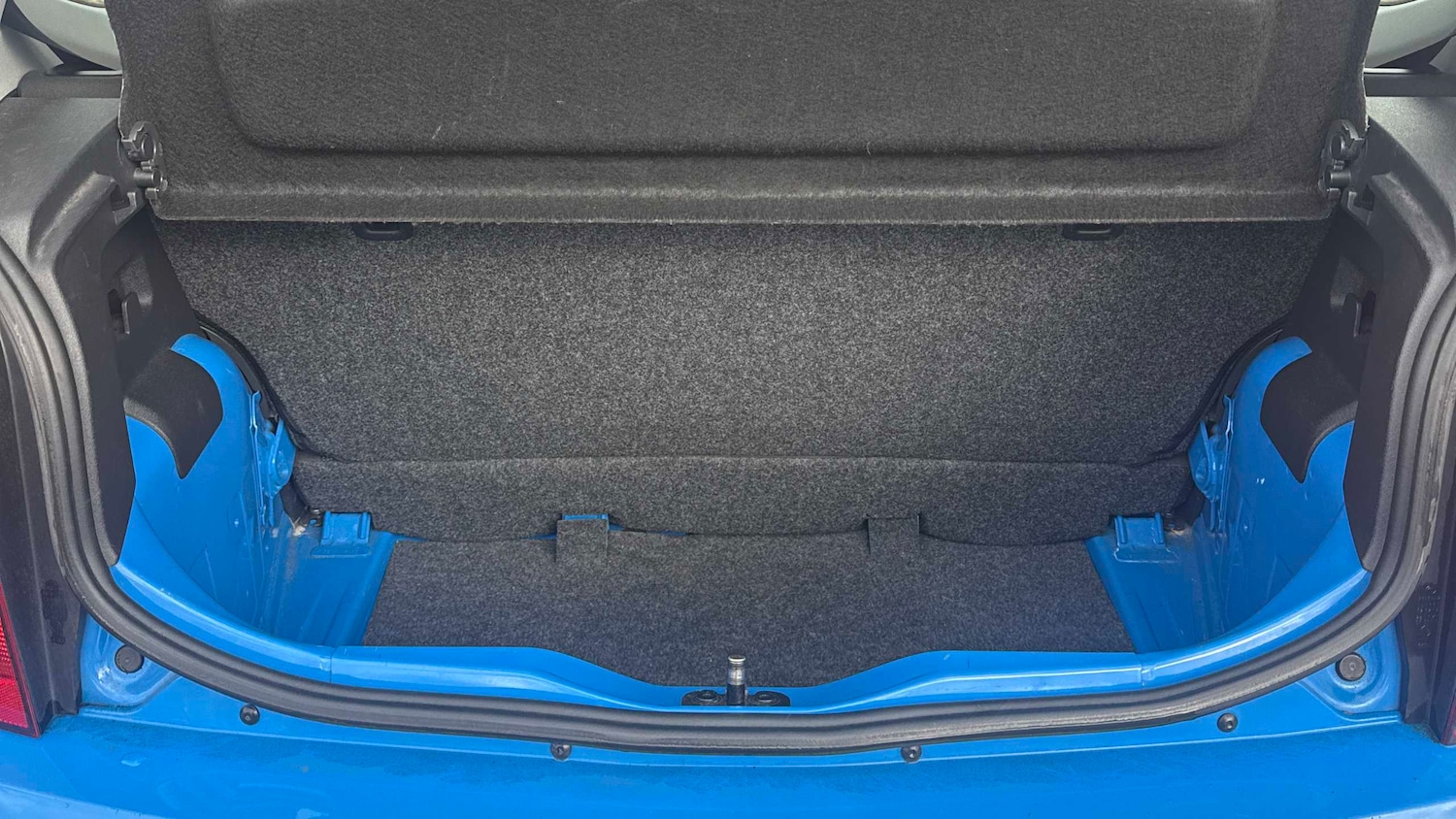 Used Volkswagen up! 2014 for sale - 78187800: Photo 13