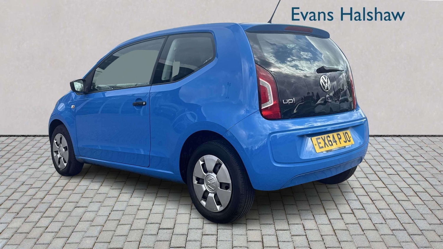 Used Volkswagen up! 2014 for sale - 78187800: Photo 2