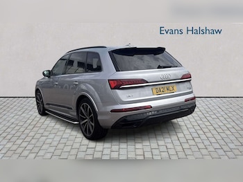 Used Audi Q7 2021 for sale - 79109500: Photo