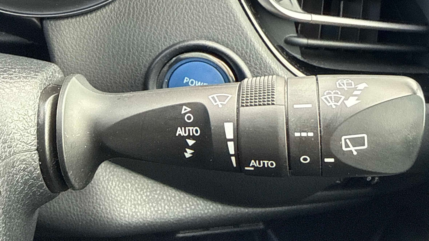 Used Toyota C-HR 2020 for sale - 76928924: Photo 23