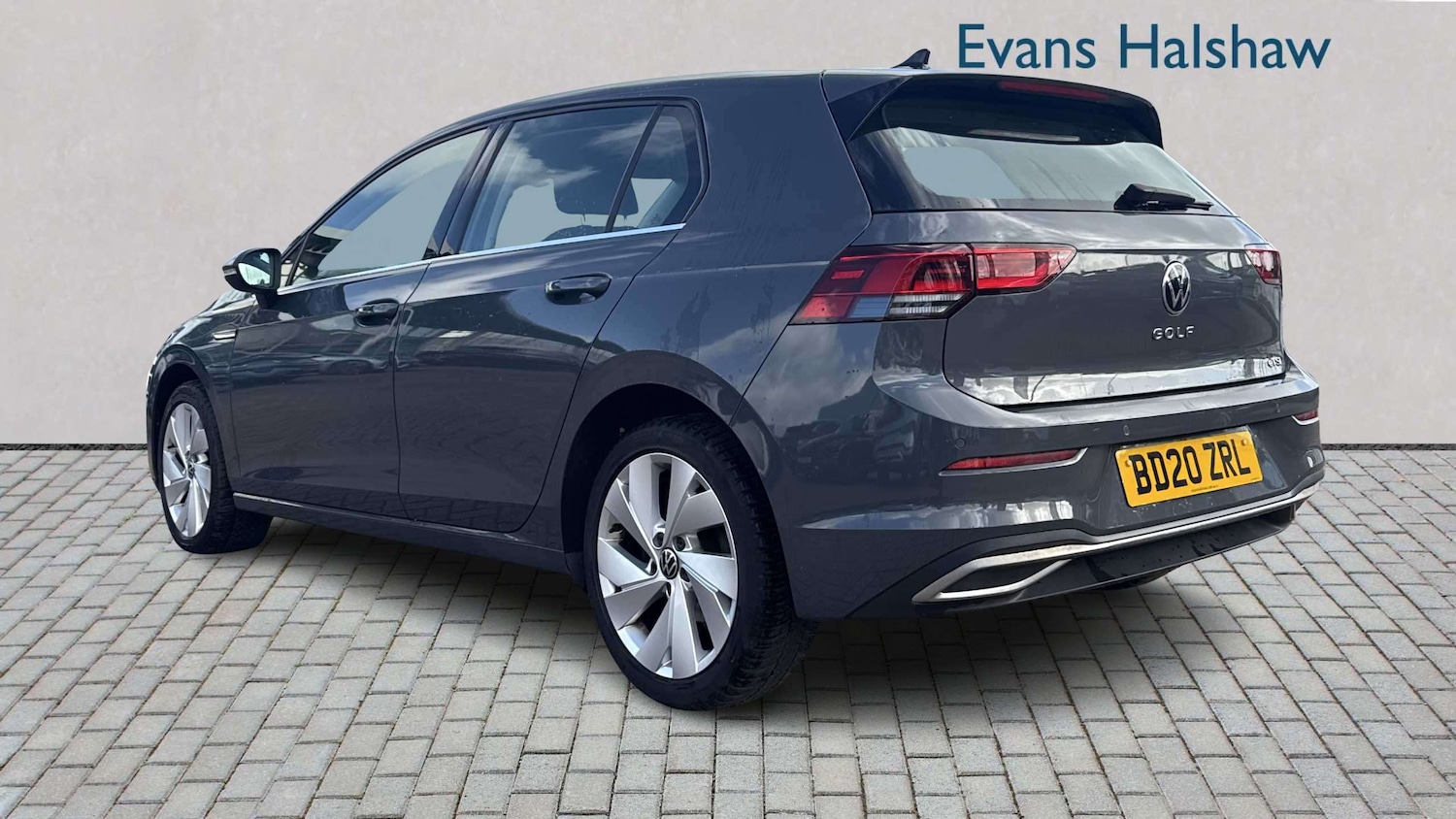 Used Volkswagen Golf 2020 for sale - 78052325: Photo 2