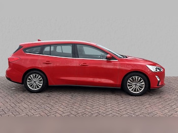 Used Ford Focus 2019 for sale - 76156277: Photo 2