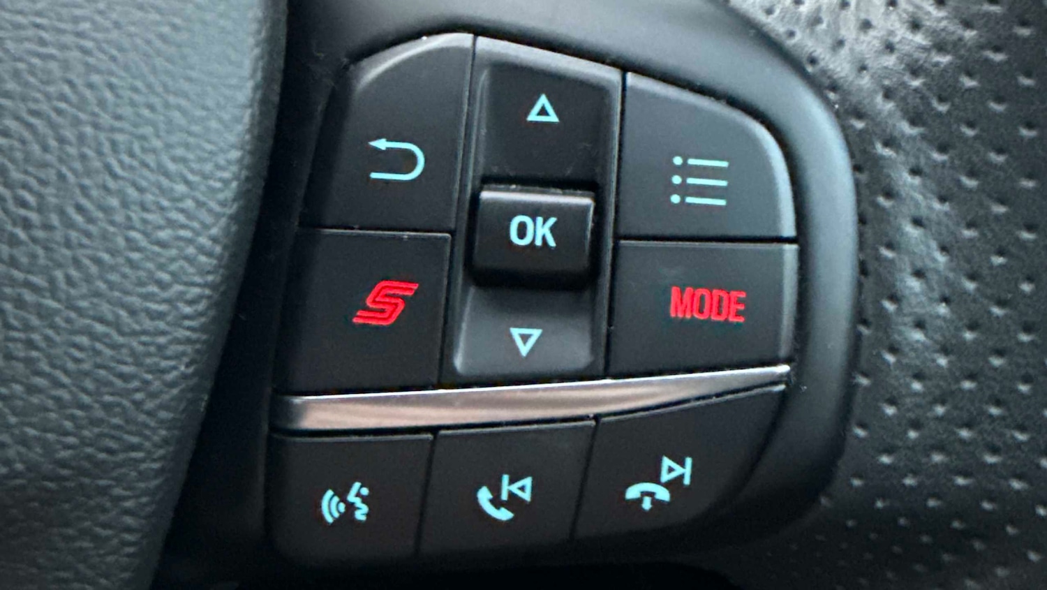 Used Ford Focus 2023 for sale - 77044135: Photo 17