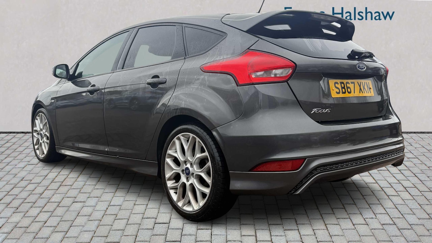 Used Ford Focus 2017 for sale - 77540791: Photo 2