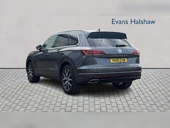 Used Volkswagen Touareg 2019 for sale - 79467058: Photo