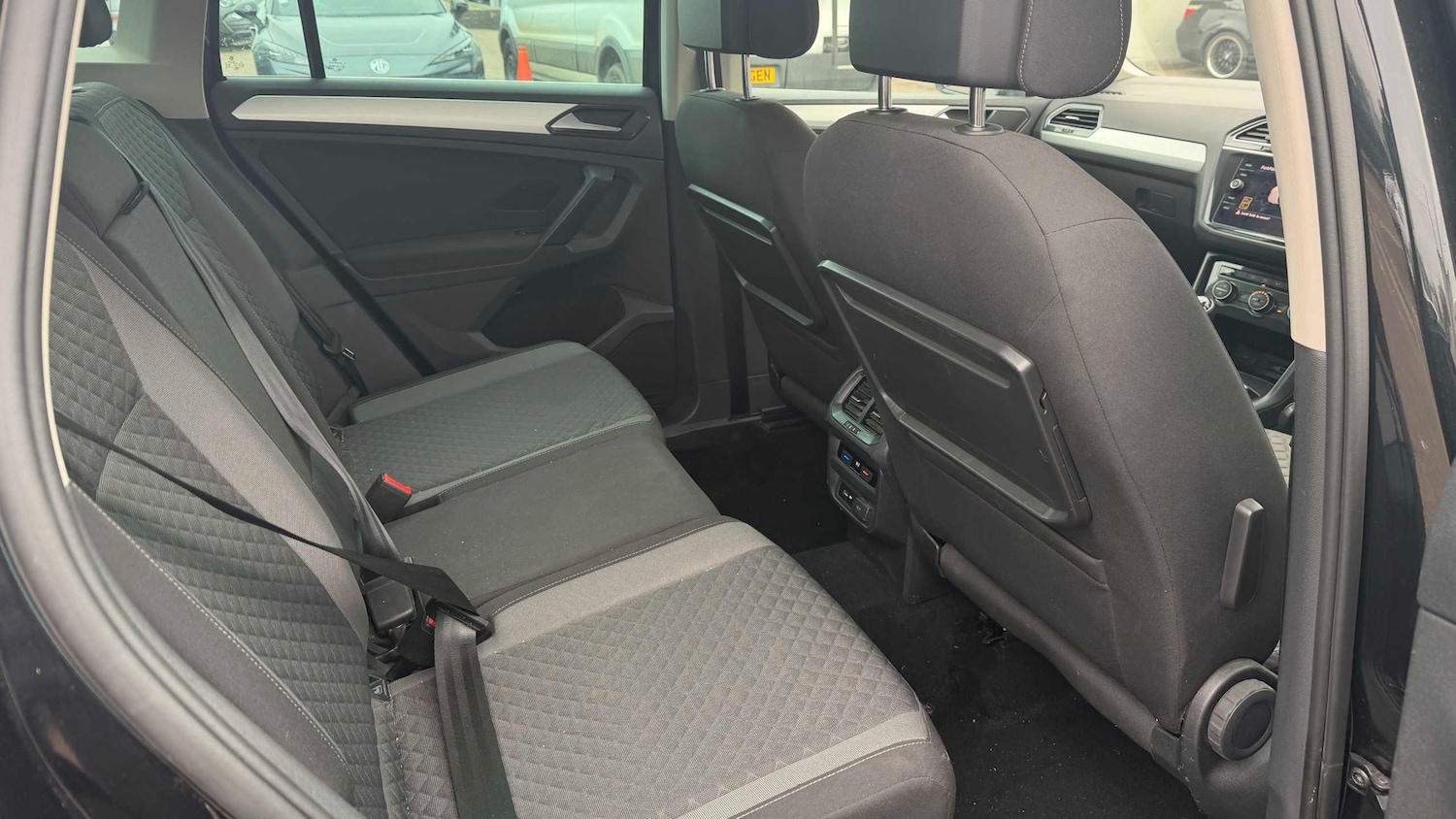 Used Volkswagen Tiguan 2018 for sale - 77458639: Photo 9