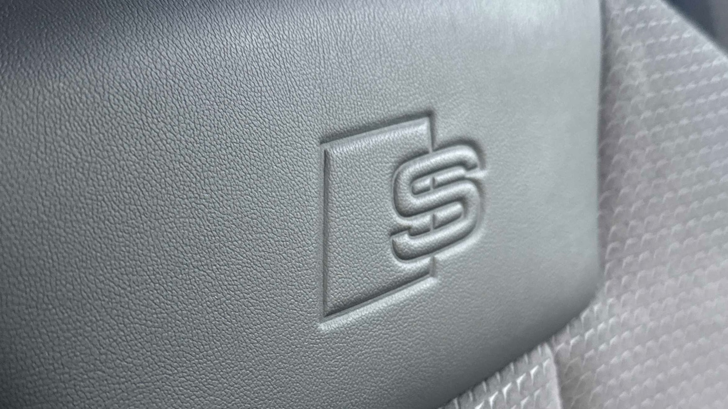 Used Audi A4 2021 for sale - 76827596: Photo 10