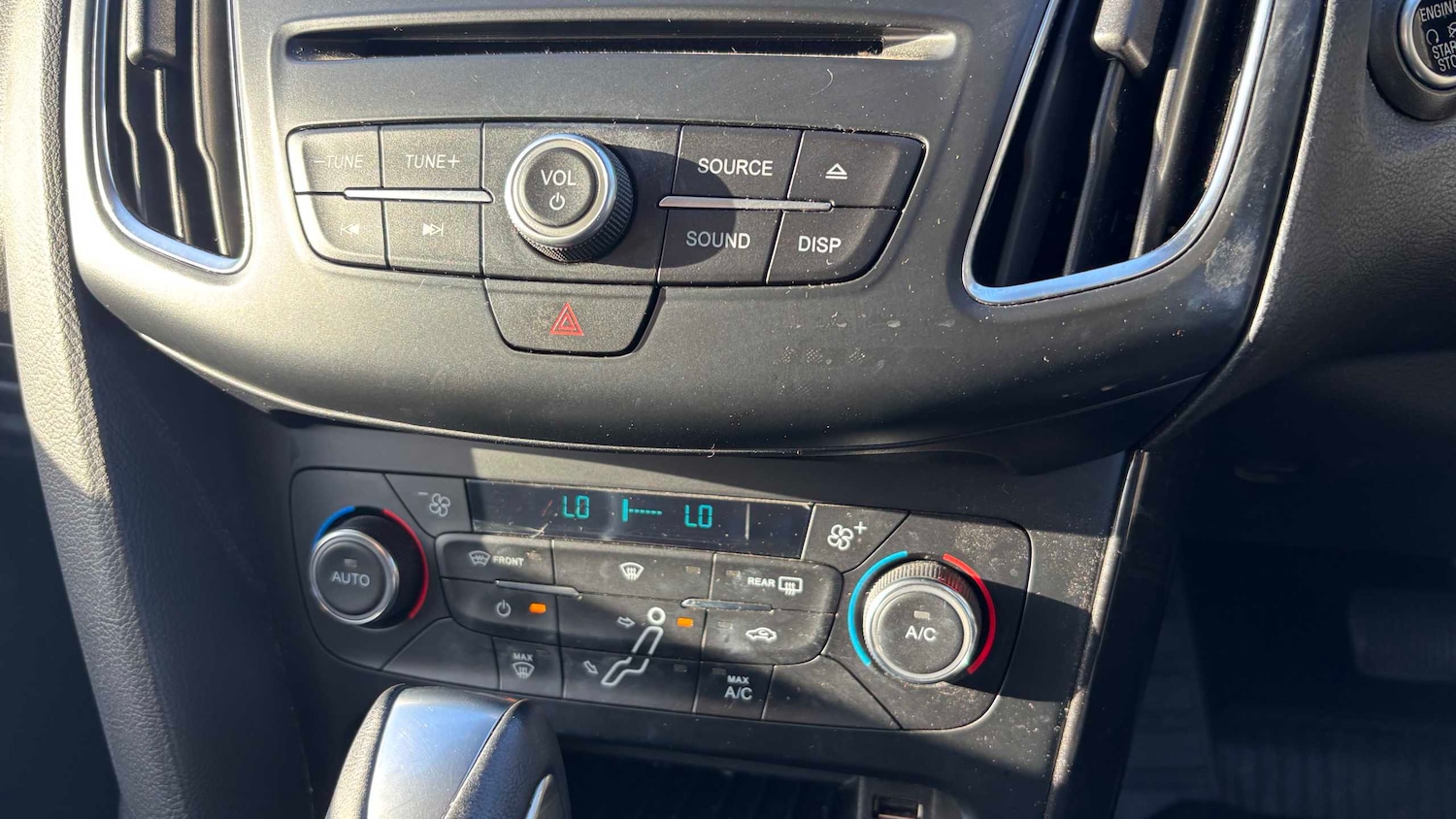 Used Ford Focus 2016 for sale - 76401328: Photo 15