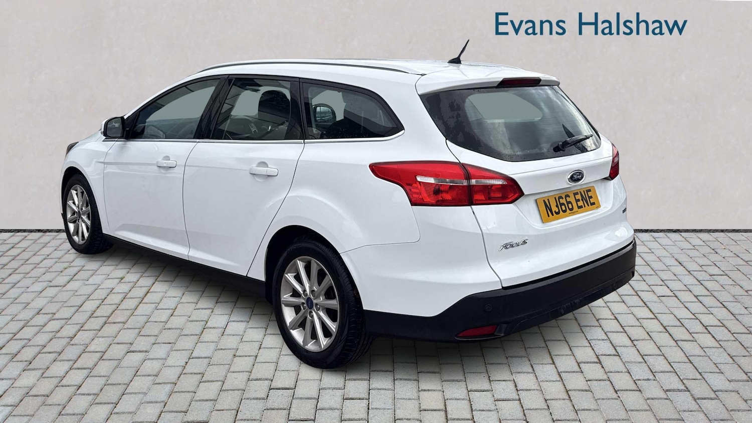 Used Ford Focus 2016 for sale - 76401328: Photo 3