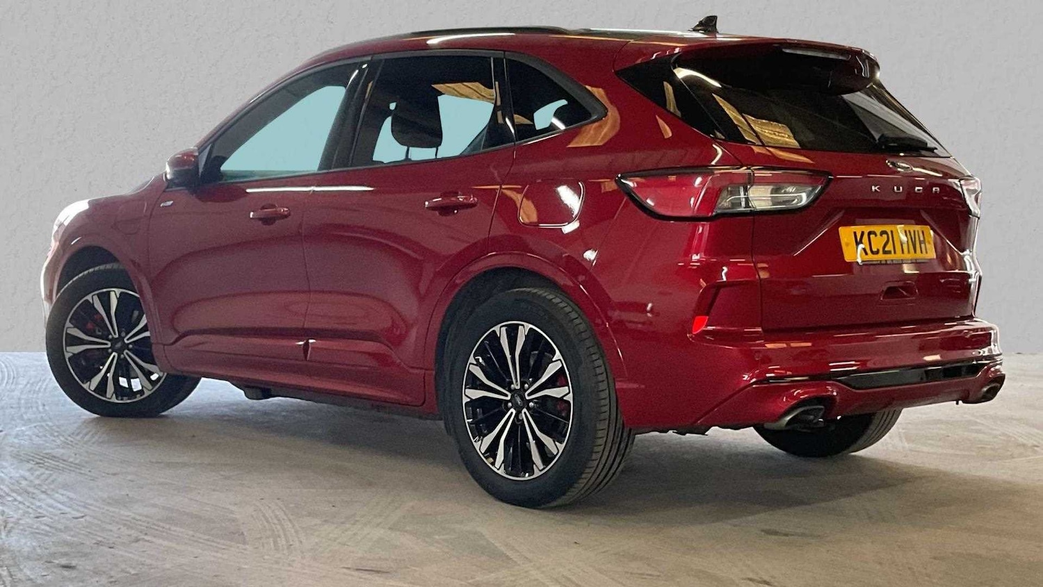 Used Ford Kuga 2021 for sale - 76329145: Photo 2