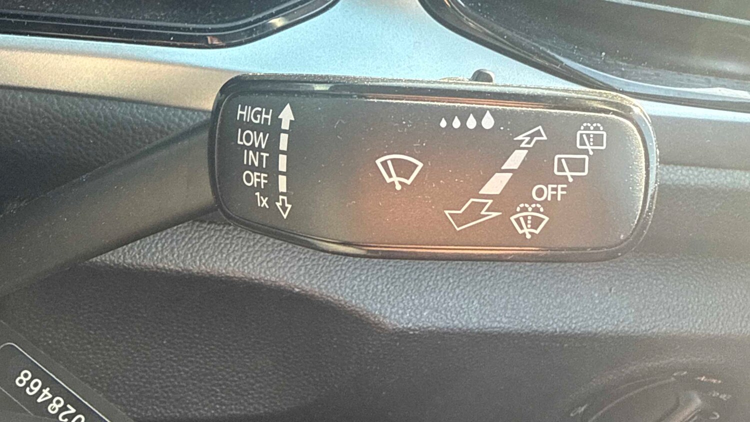 Used Volkswagen T-Roc 2023 for sale - 77972714: Photo 19