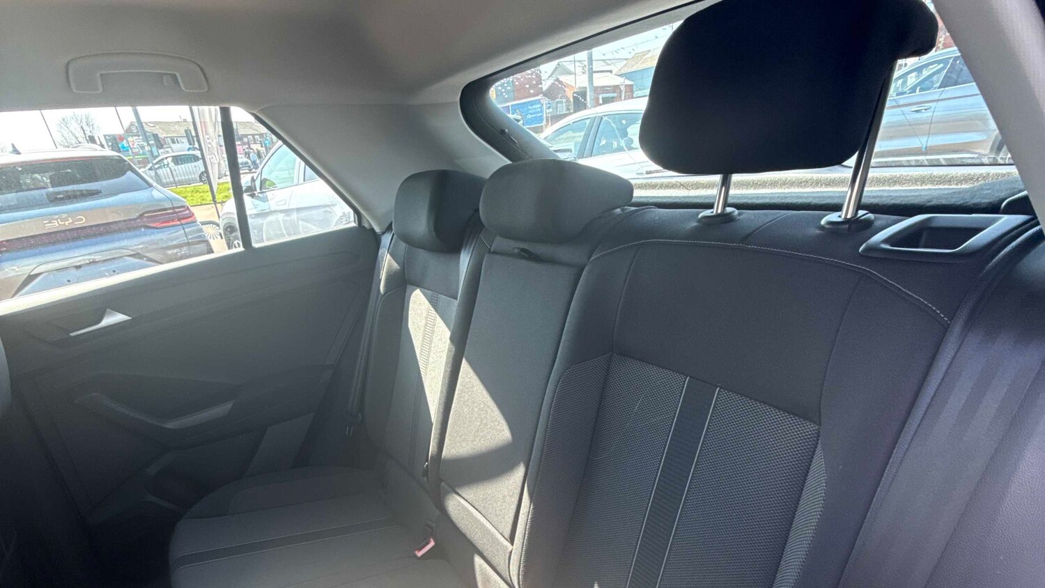 Used Volkswagen T-Roc 2023 for sale - 77972714: Photo 9