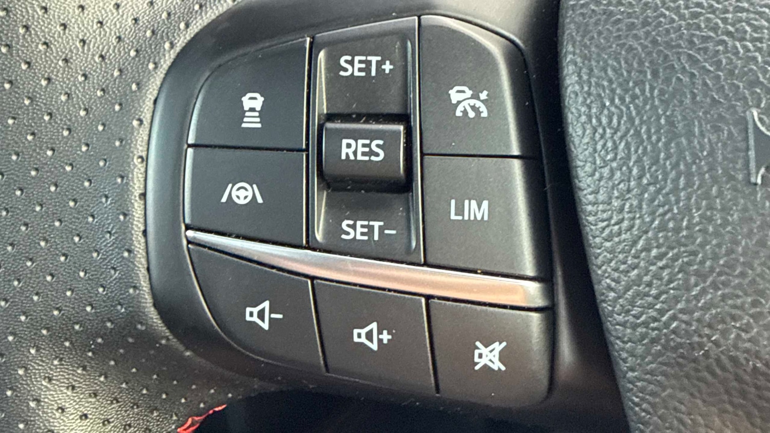 Used Ford Focus 2025 for sale - 77022241: Photo 20