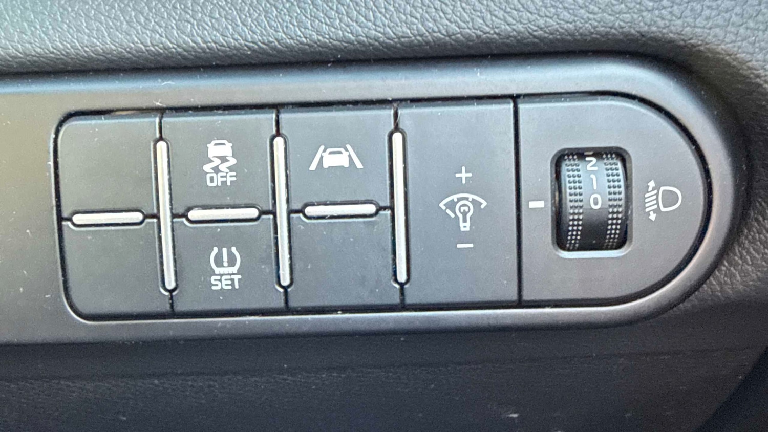 Used Kia XCeed 2023 for sale - 77979409: Photo 17