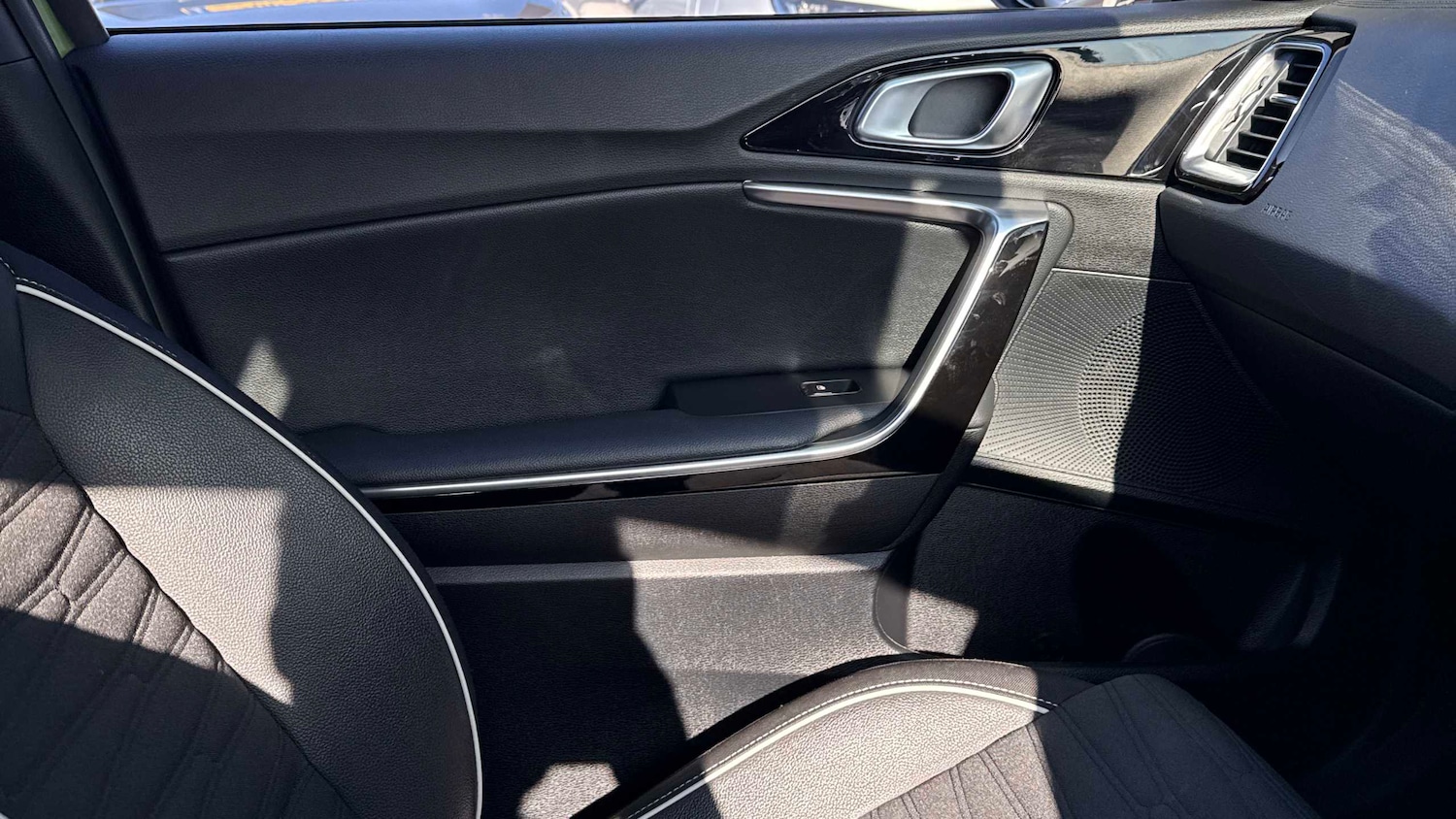 Used Kia XCeed 2023 for sale - 77979409: Photo 8