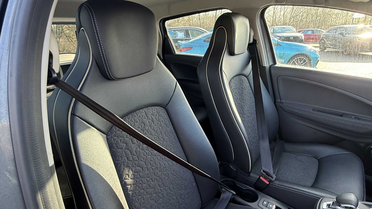 Used Renault Zoe 2023 for sale - 78216334: Photo 3