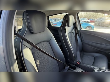 Used Renault Zoe 2023 for sale - 78216334: Photo