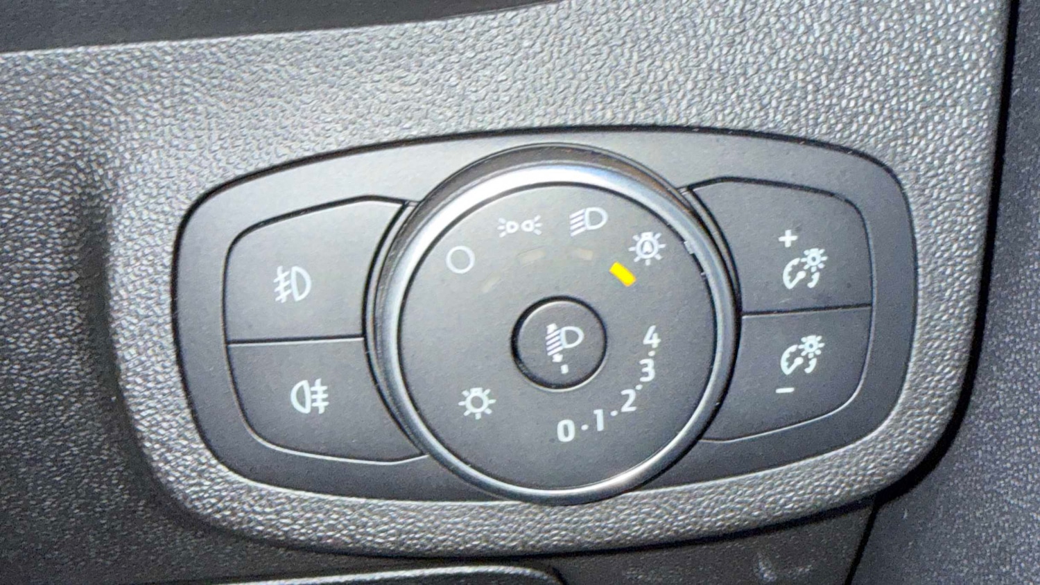 Used Ford Fiesta 2018 for sale - 77044148: Photo 18