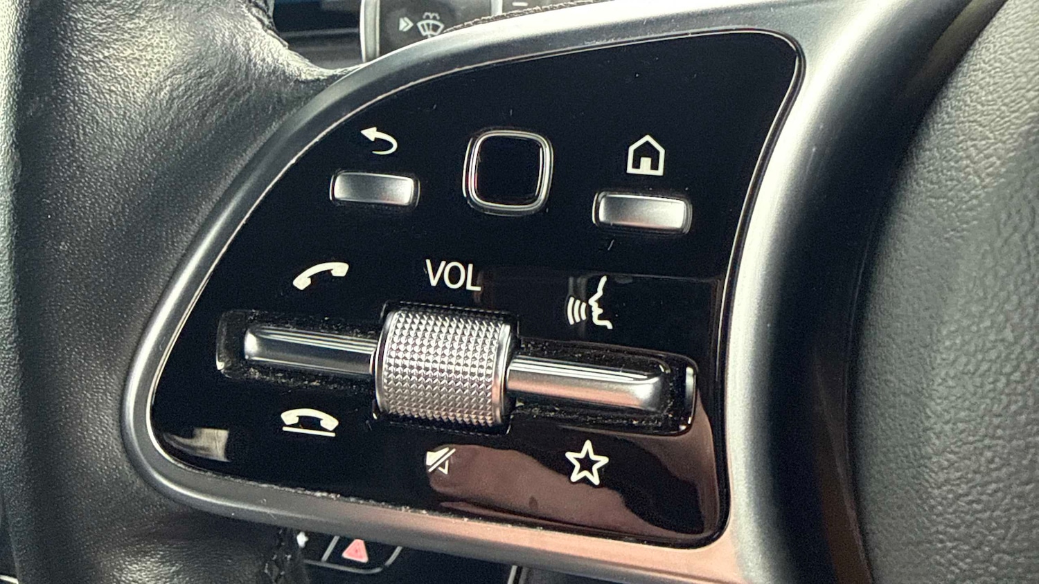 Used Mercedes-Benz EQC 2021 for sale - 77514502: Photo 16