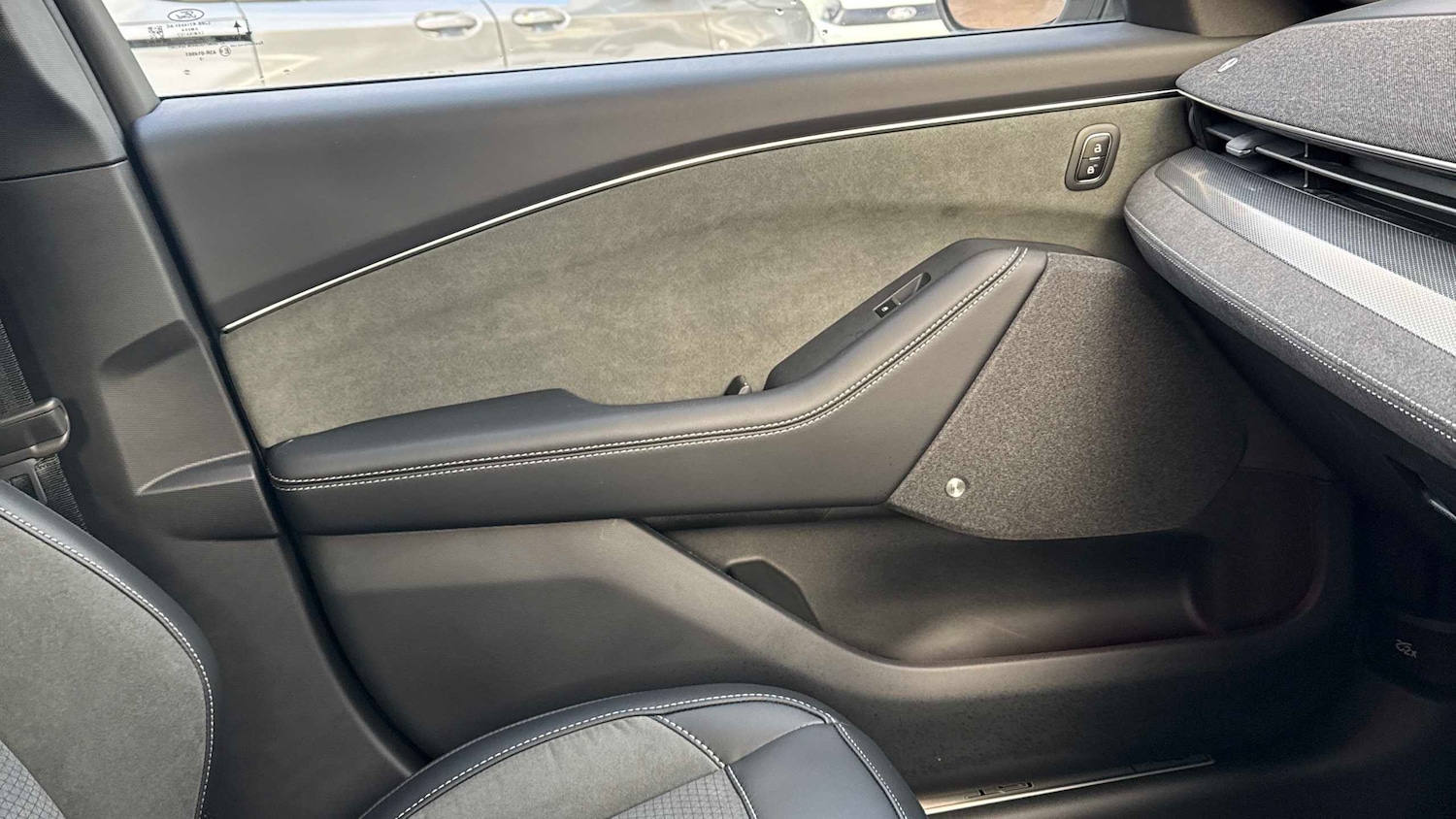 Used Ford Mustang Mach-E 2025 for sale - 77011163: Photo 8